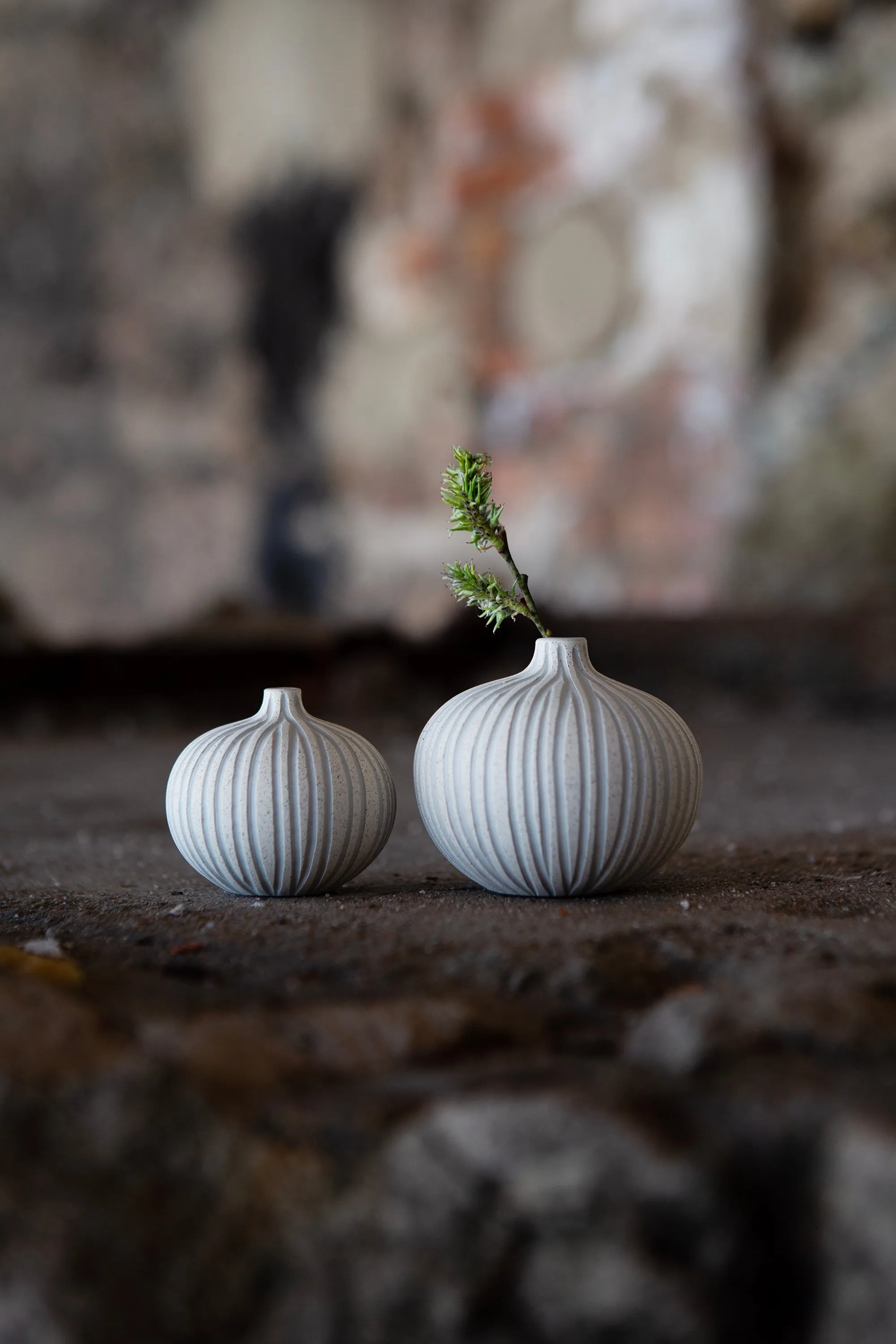 Bari Vase | Medium | Sand White Stone Stripe | by Lindform