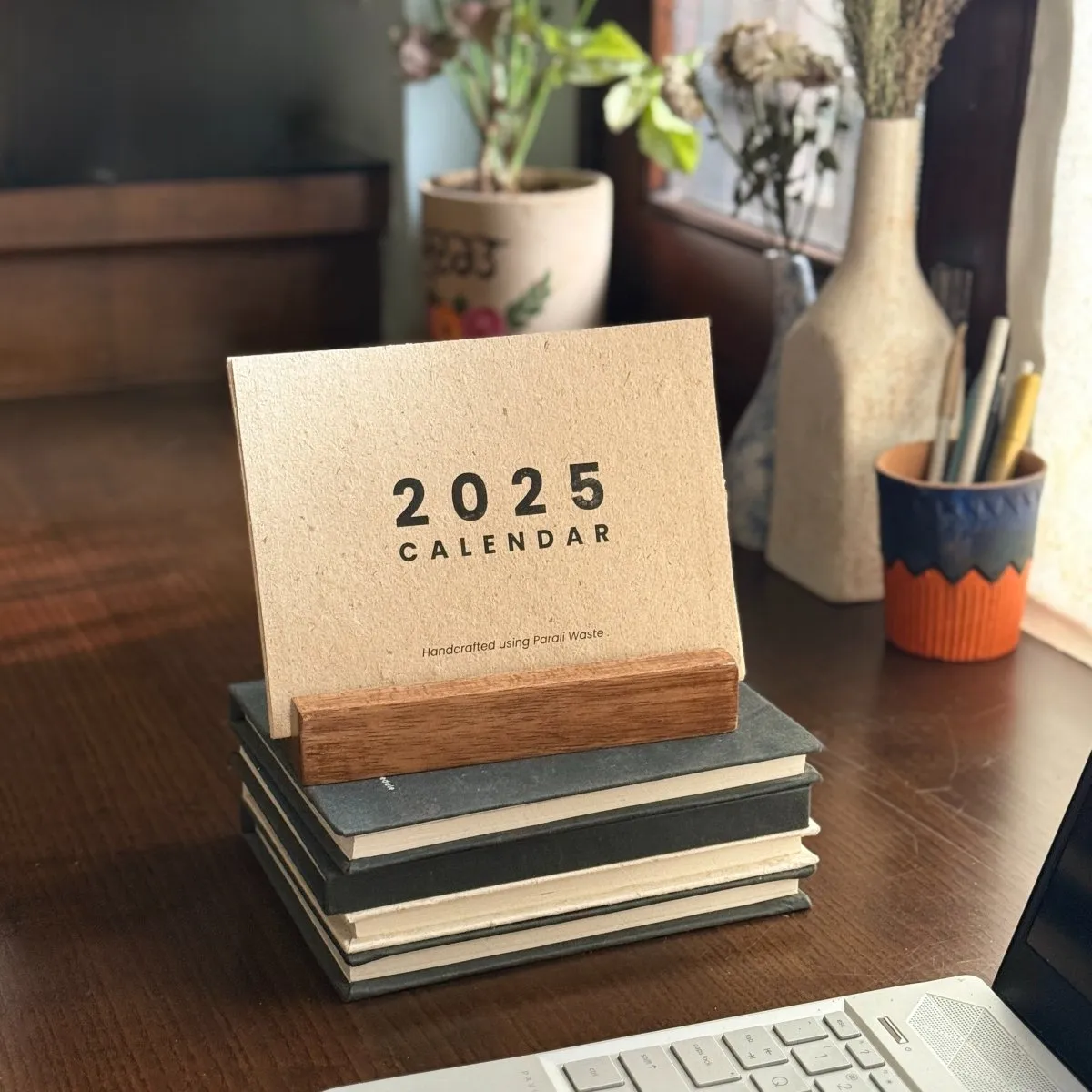 Sustainable Desk calendar 2025