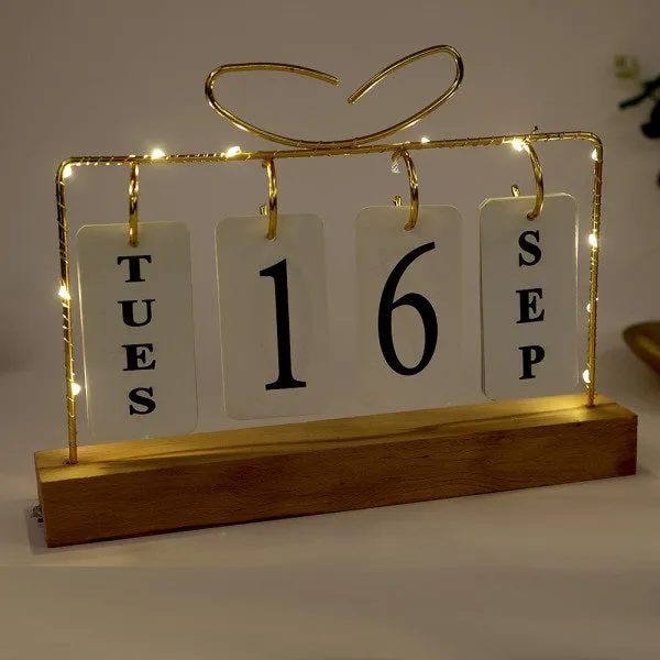 Wooden Lighting calendar